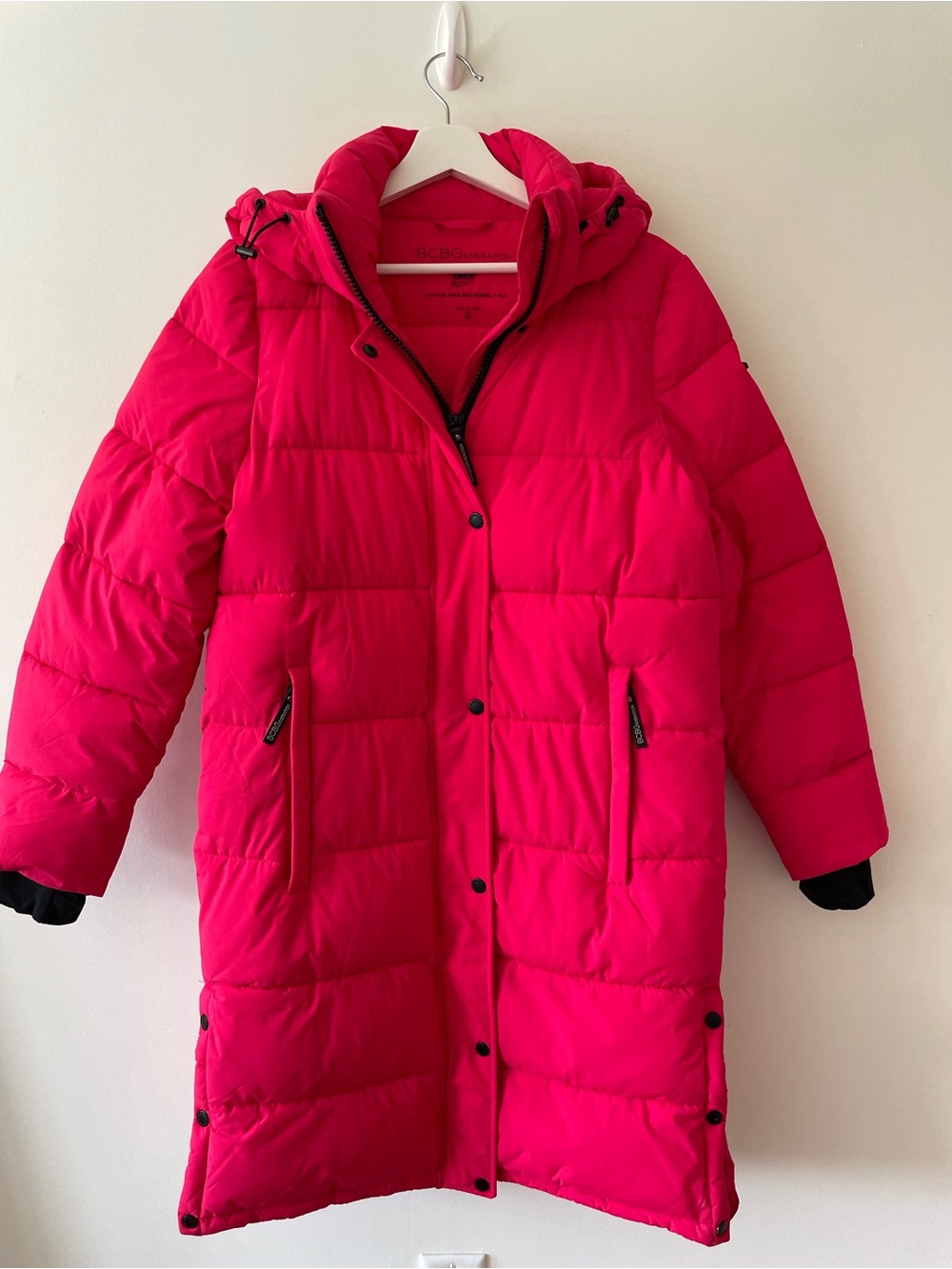 BCBGeneration Hooded Puffer
Coat Fuchsia Pink Size Small